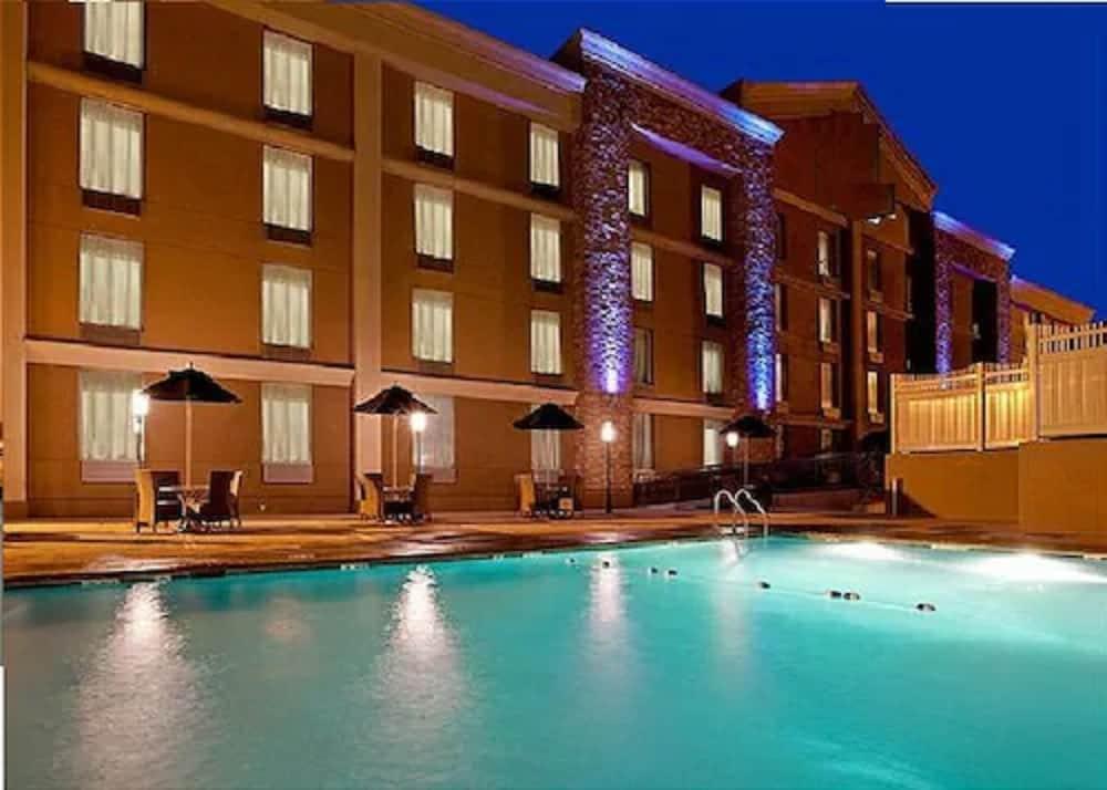 Days Hotel By Wyndham North Bergen Exterior photo