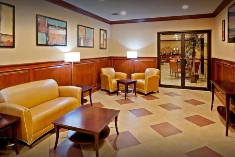 Days Hotel By Wyndham North Bergen Interior photo