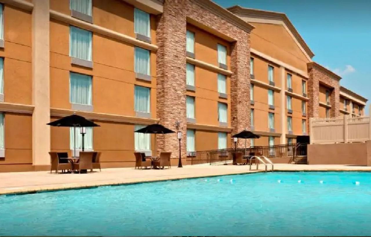 Days Hotel By Wyndham North Bergen Exterior photo